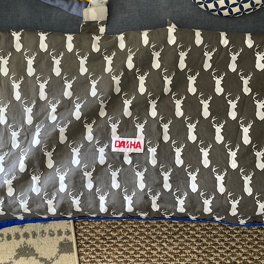 Deer car seat cover with Velcro